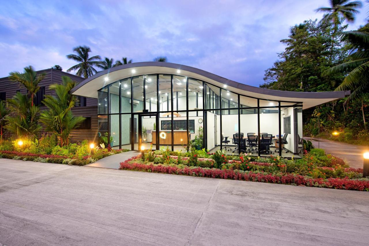 Ultiqa Fiji Palms Beach Resort Pacific Harbour Exteriér fotografie